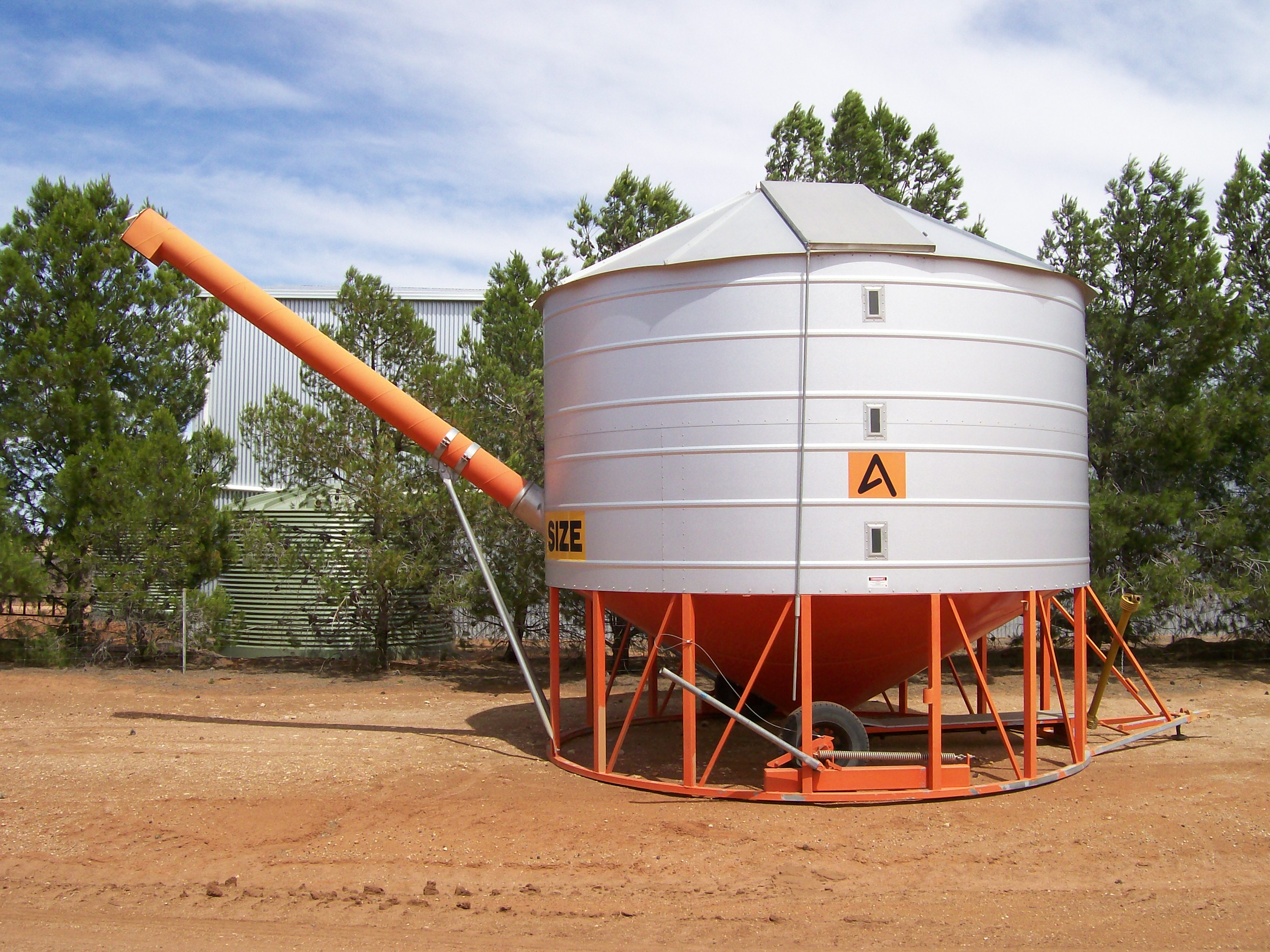 37 Tonne Sherwell Jumbo Field Bin. Excellent Condition.